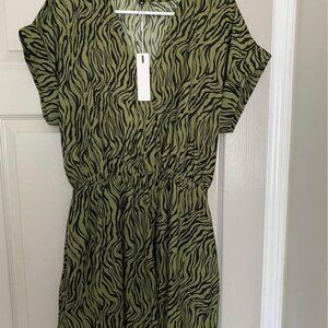 NWT women’s fun green and black zebra dress size Medium